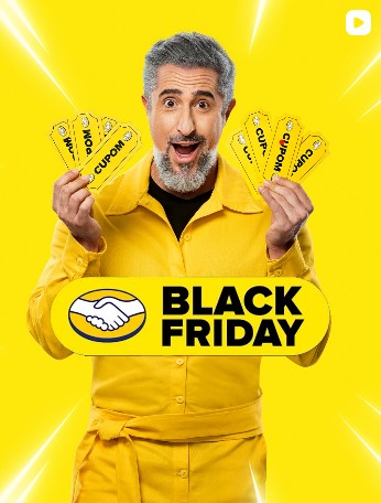 Correios office with customers