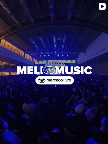 Correios package being scanned