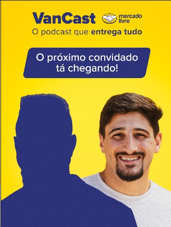 Correios employee at a counter